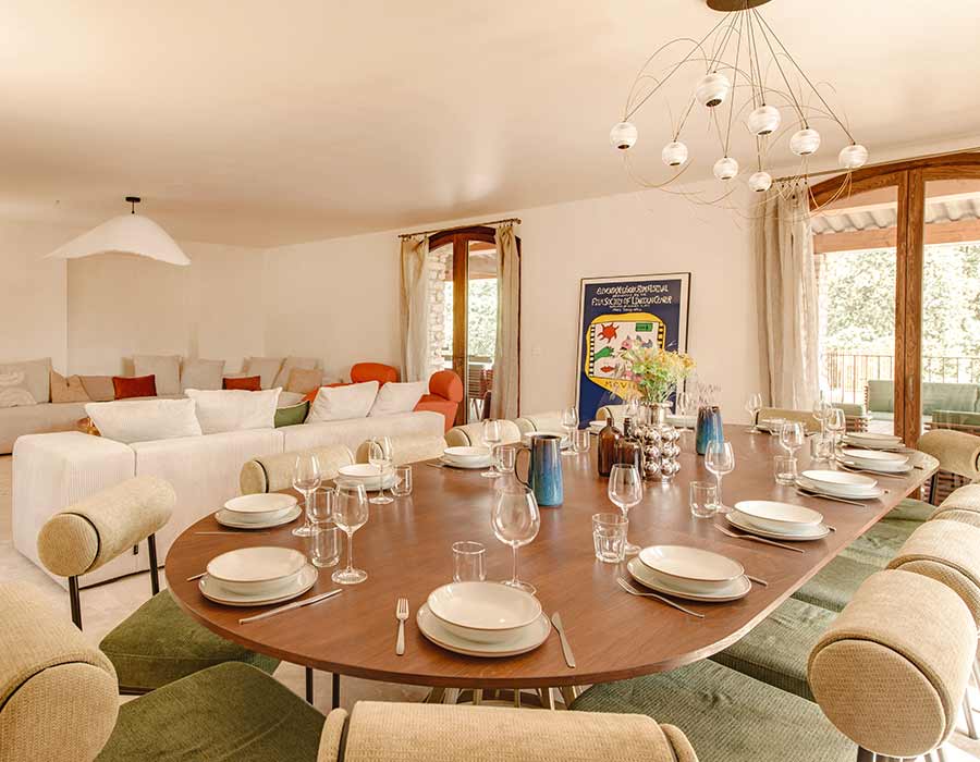 Le Mas des Restanques : maison de vacances à louer dans le Luberon (Saint-Saturnin-lès-Apt), maison haut de gamme en location avec piscine.