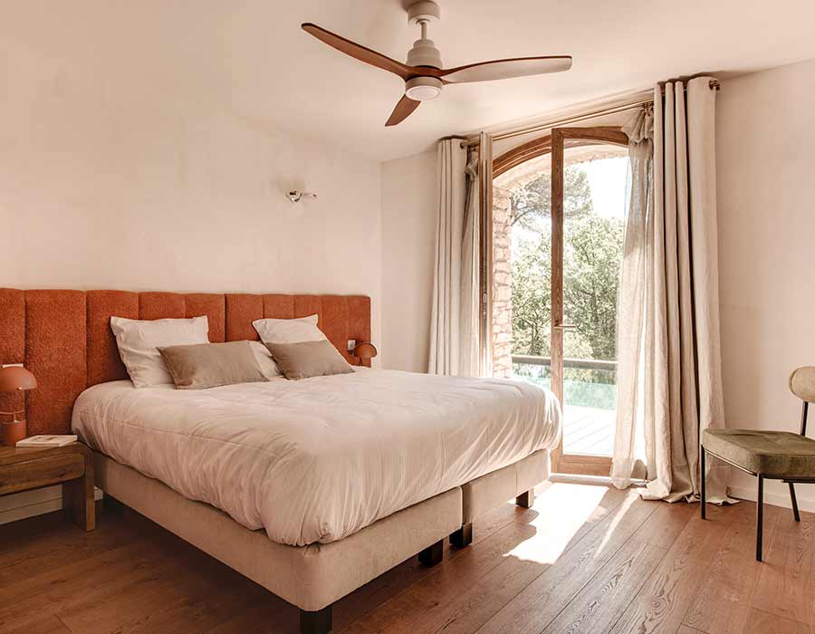 Le Mas des Restanques : maison de vacances à louer dans le Luberon (Saint-Saturnin-lès-Apt), maison haut de gamme en location avec piscine.